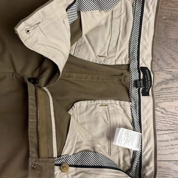 Banana Republic Chinos 30x32 - Picture 2 of 3